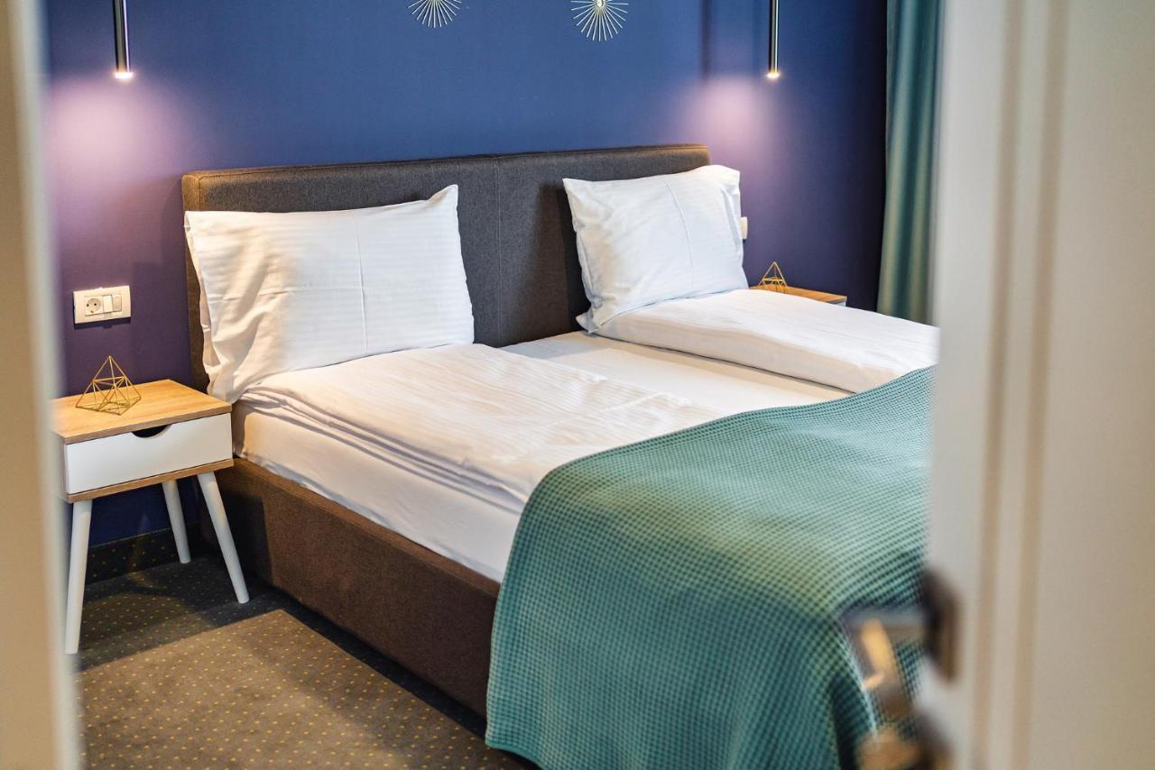 Saga Rooms วิกตอเรีย ภายนอก รูปภาพ